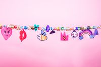 Sieraden maken kinderfeestje, meiden feestje, kinderfeestje 7 jaar, kinderfeestje 8 jaar, knutsel feestje, kinderfeestje Maassluis, kinderfeestje Zuid-Holland, sieraden feestje